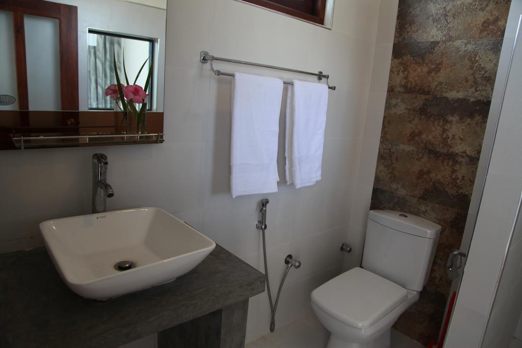 باسيكودا Aqua Marine Beach Resort الغرفة الصورة