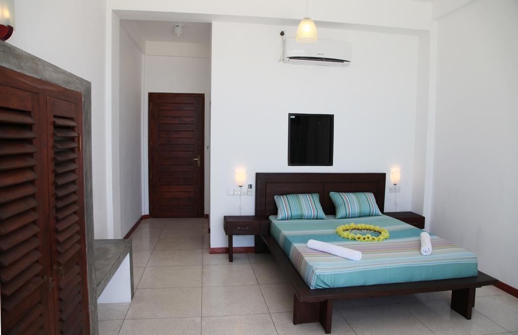 باسيكودا Aqua Marine Beach Resort الغرفة الصورة